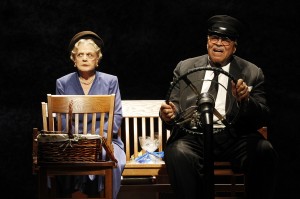 Angela Lansbury and James Earl Jones in DRIVING MISS DAISY (c) Jeff Busby
