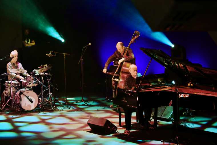 The Necks Prudence Upton res